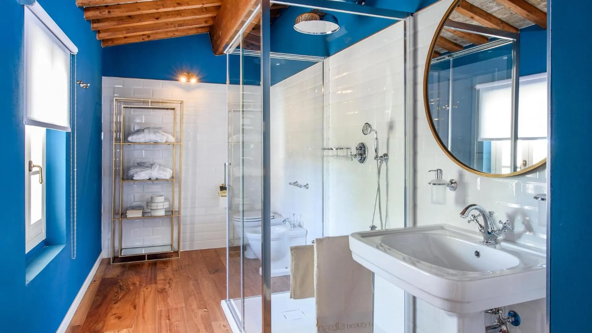 Awesome Home In Massa E Cozzile With Private Swimming Pool, Can Be Inside Or Outside