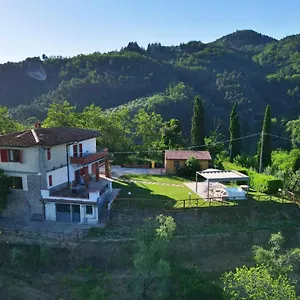 Alloggio per agriturismo Irto Colle, Massa e Cozzile